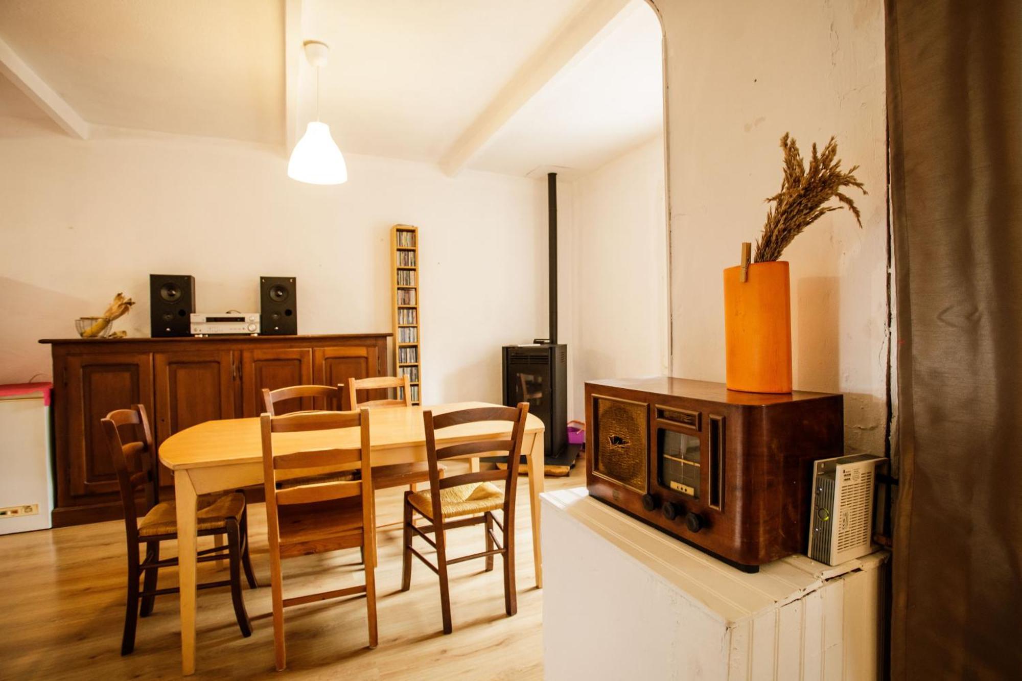 Gite Rue Tranquille Padern 외부 사진