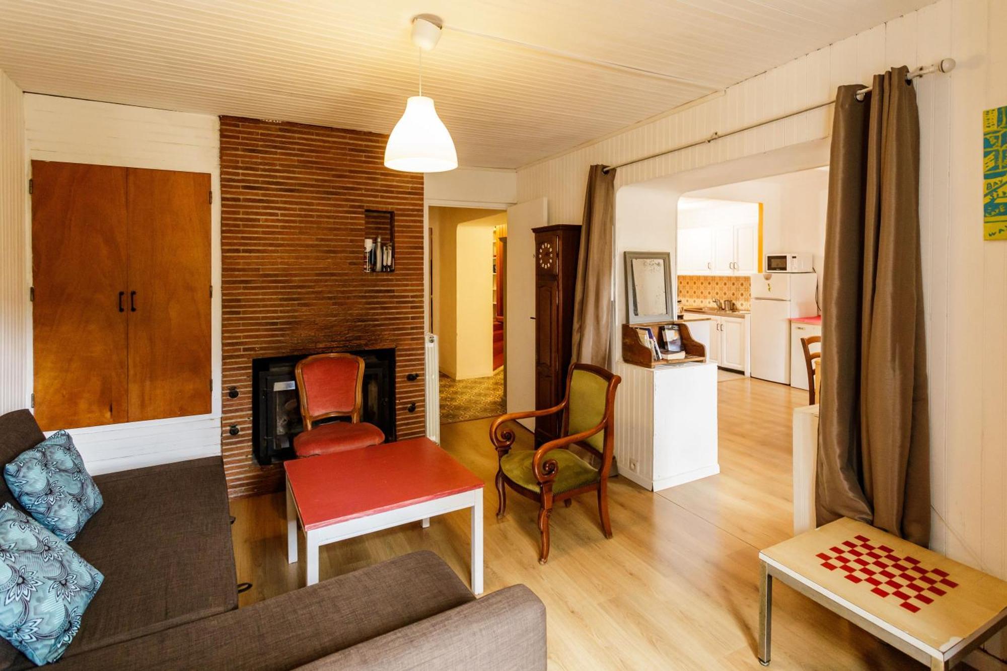 Gite Rue Tranquille Padern 외부 사진